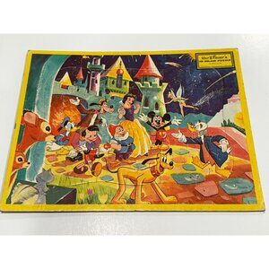Vintage Disney Jaymar Castle Snow White Goofy Mickey Picture Tray Puzzle BB32